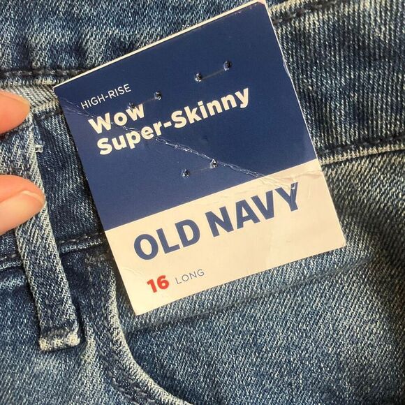 614. Old navy high rise super skinny medium wash jeans size 16L - Picture 5 of 7